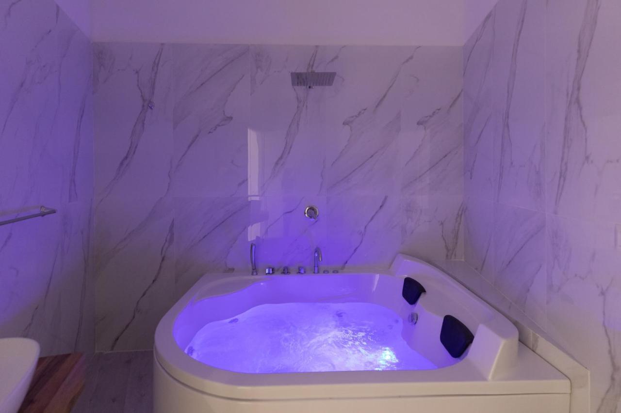 My Brilliant Home With Jacuzzi 2 Steps From St Toledo Naples Luaran gambar