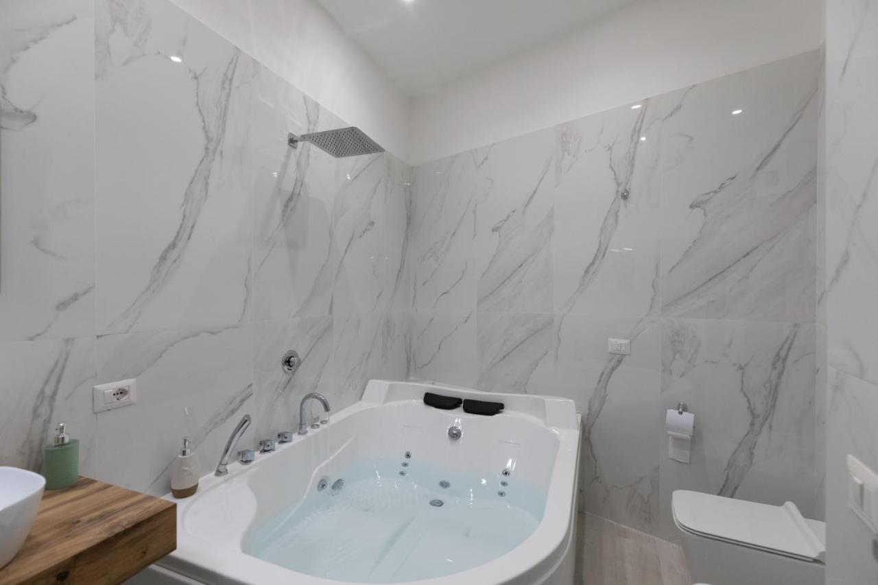 My Brilliant Home With Jacuzzi 2 Steps From St Toledo Naples Luaran gambar